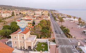 Crialesi Boutique Rooms