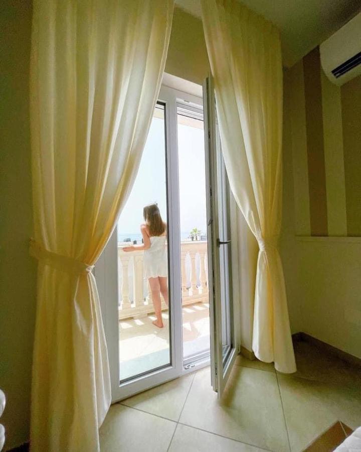 Crialesi Boutique Rooms Falerna Esterno foto