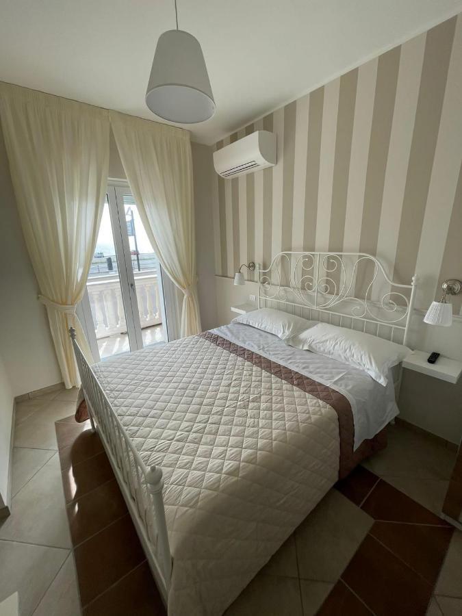 Crialesi Boutique Rooms Falerna Esterno foto